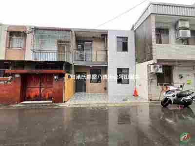 售桃園市龍潭區★★★龍潭近中興路商圈國軍804醫院翻新透天透天933萬
