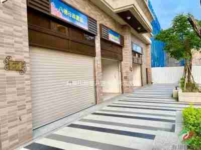 售★★★公園大道面寬店面+車位~A☆近溪濱公園店面1,480萬